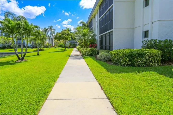 788  Park Shore  DR, Naples, FL 34103