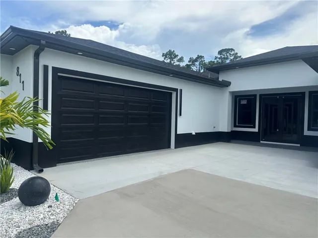 811 Hamilton Ave, Lehigh Acres, Florida 33972