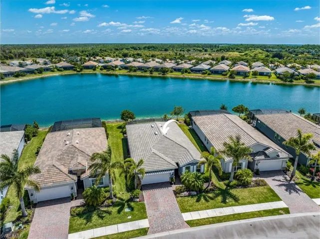 14517  Stern  WAY, Naples, FL 34114