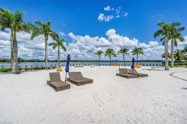 14517  Stern  WAY, Naples, FL 34114