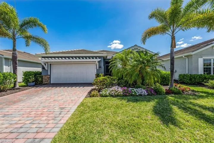 14517  Stern  WAY, Naples, FL 34114