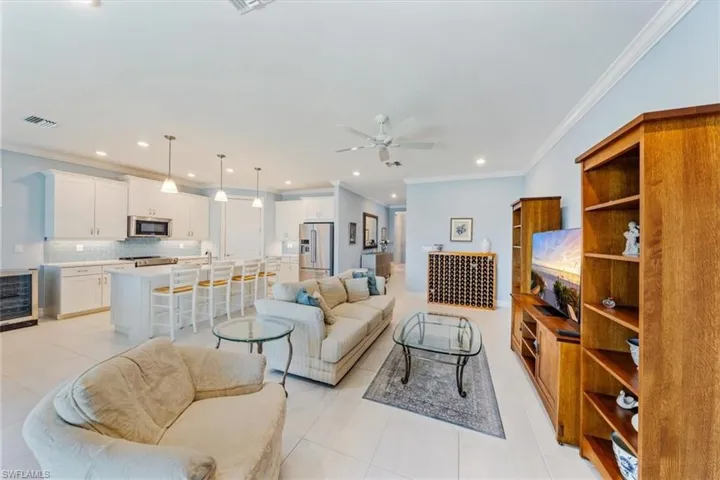 14517  Stern  WAY, Naples, FL 34114