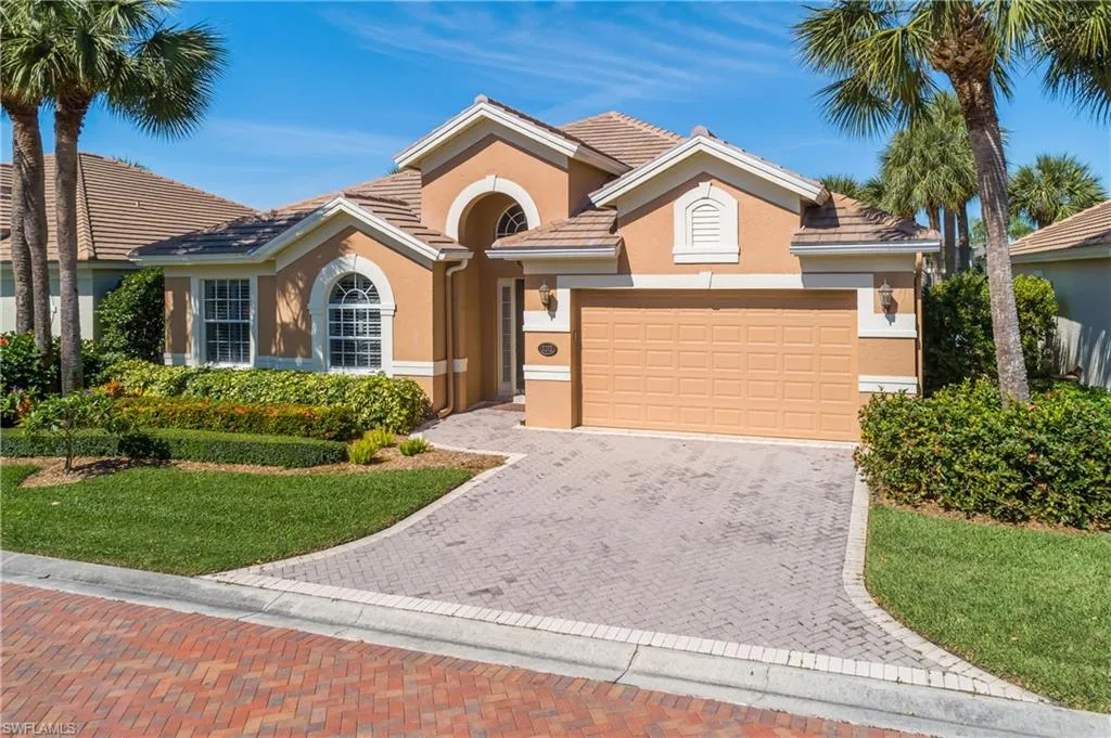 2272 Island Cove CIR, Naples, FL 34109,225028986