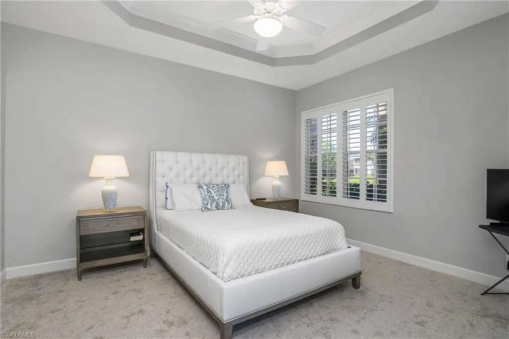 2272 Island Cove CIR, Naples, FL 34109,225028986