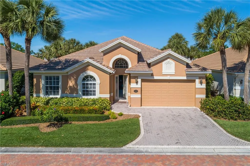 2272 Island Cove CIR, Naples, FL 34109,225028986