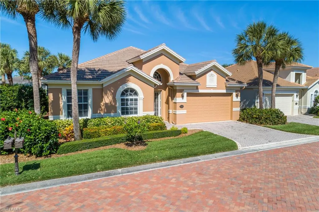2272 Island Cove CIR, Naples, FL 34109,225028986