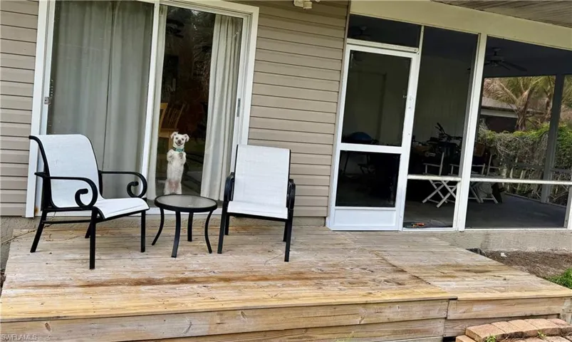 Rear Deck to Back Yard.