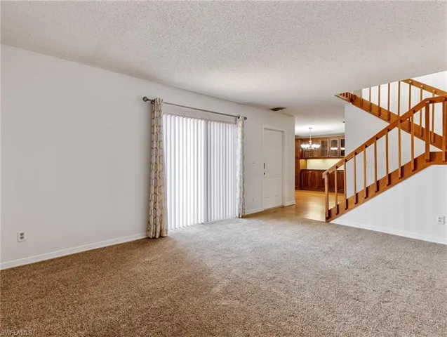 Unfurnished living room