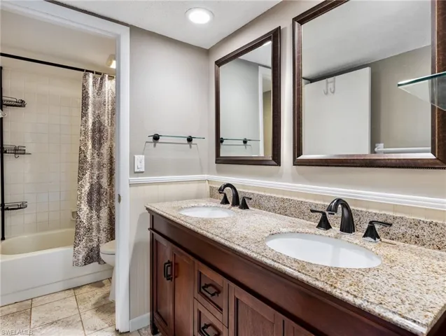 Master Bathroom, vanity, shower / bath combo