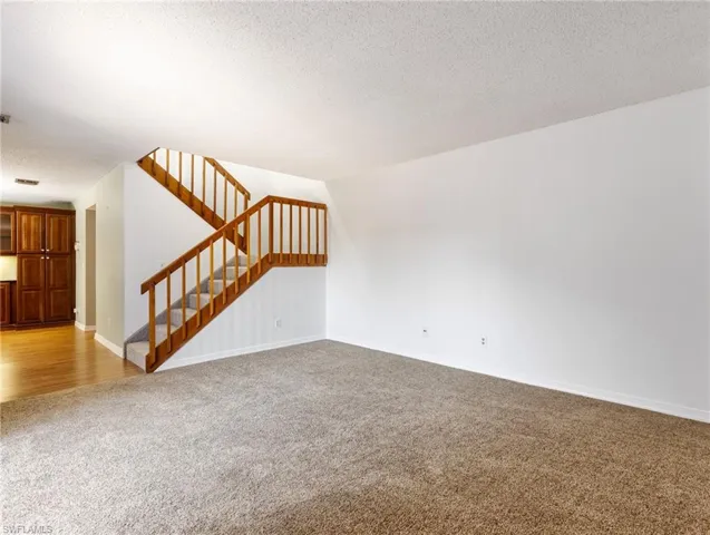 Unfurnished living room