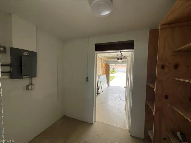 5332 Mayfair Ct, Cape Coral Fl 33904