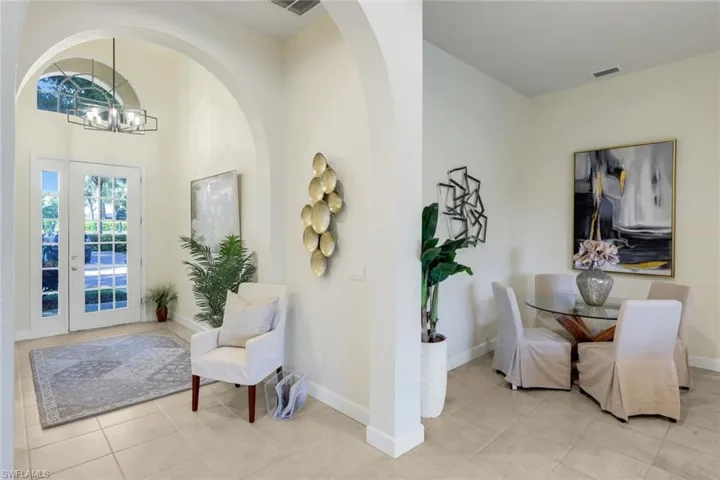 2328  Island Cove  CIR, Naples, FL 34109