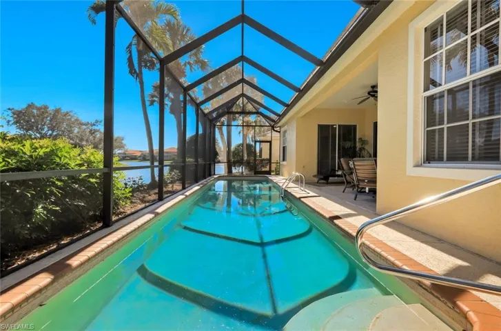 2328  Island Cove  CIR, Naples, FL 34109