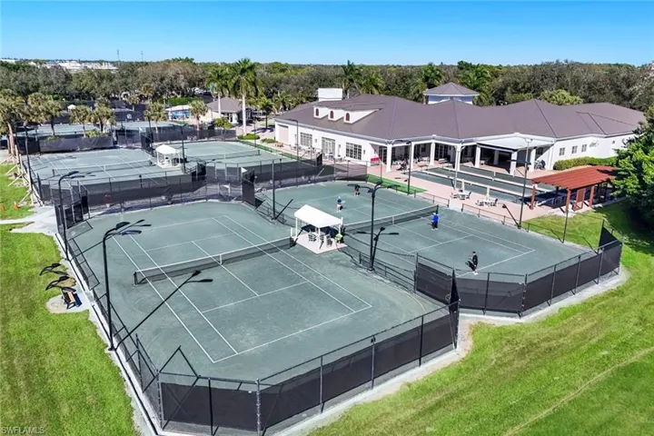 2328  Island Cove  CIR, Naples, FL 34109
