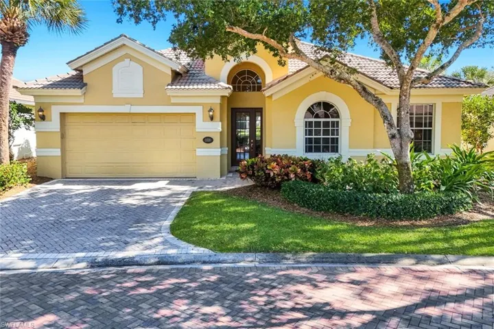 2328  Island Cove  CIR, Naples, FL 34109