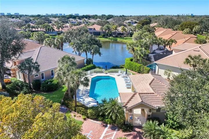 2328  Island Cove  CIR, Naples, FL 34109