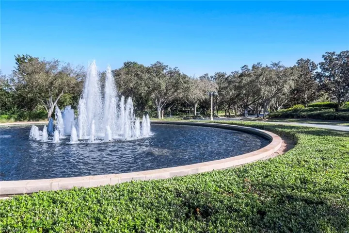 2328  Island Cove  CIR, Naples, FL 34109