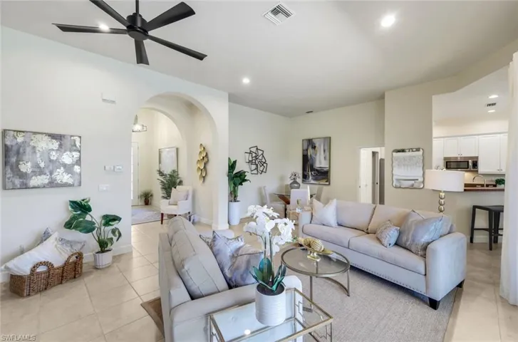 2328  Island Cove  CIR, Naples, FL 34109