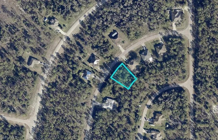 811 Grenada AVE, LEHIGH ACRES FL 33974