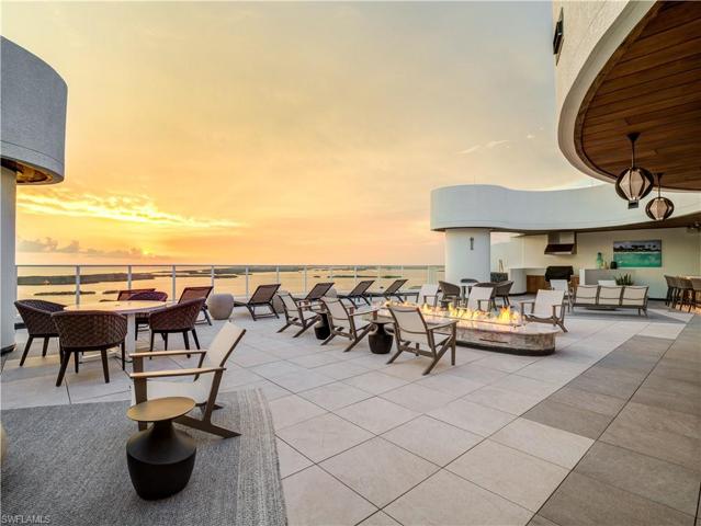 Omega Rooftop
