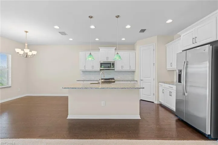 19910  Coconut Harbor  CIR, Fort Myers, FL 33908