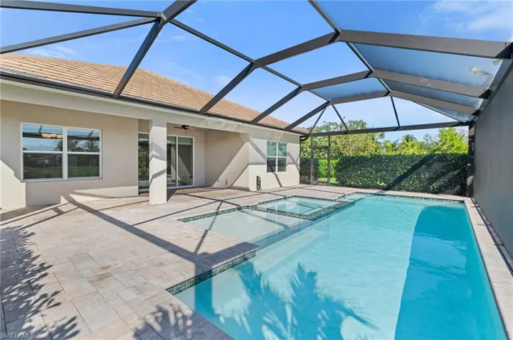 19910  Coconut Harbor  CIR, Fort Myers, FL 33908