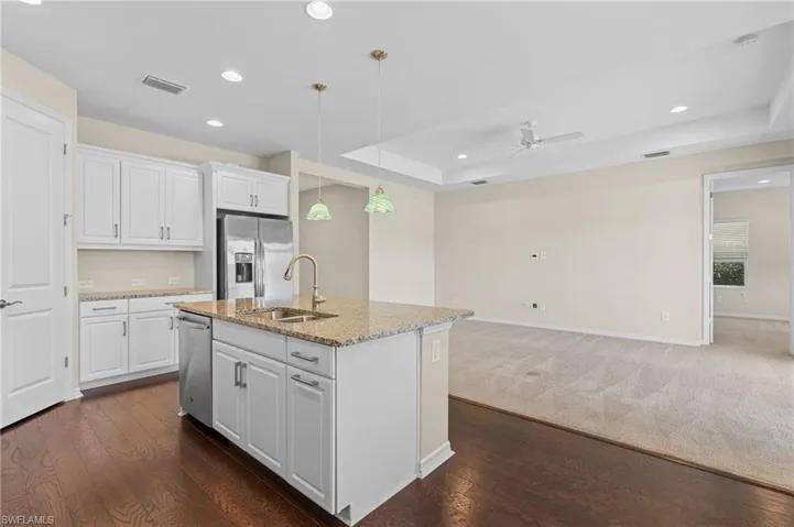 19910  Coconut Harbor  CIR, Fort Myers, FL 33908