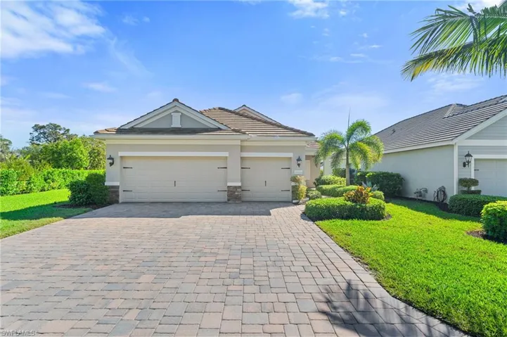 19910  Coconut Harbor  CIR, Fort Myers, FL 33908