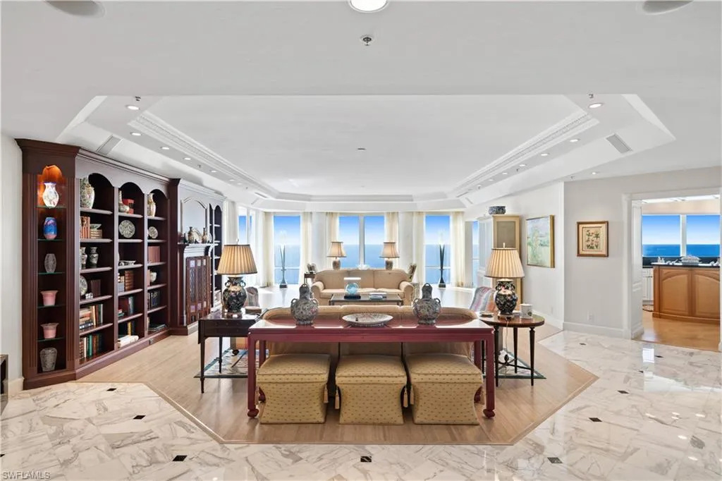 4601 Gulf Shore BLVD, Naples, FL 34103,224091428