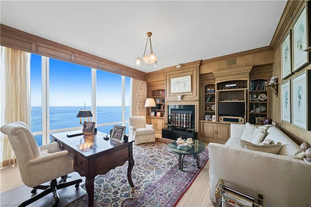 4601 Gulf Shore BLVD, Naples, FL 34103,224091428