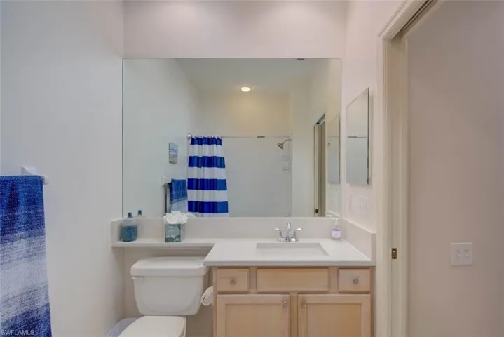 8223 Parkstone Pl 102, Naples, Florida 34120