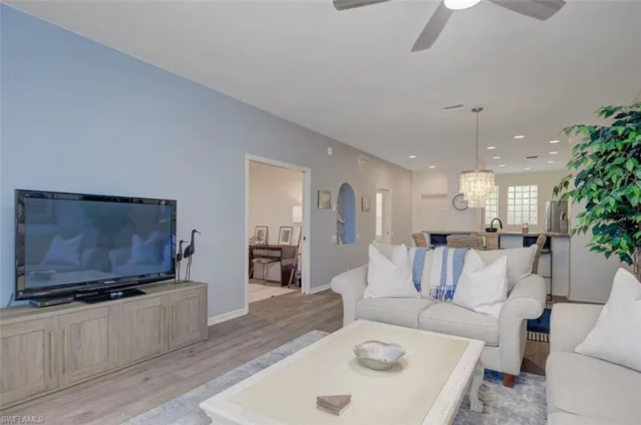 8223 Parkstone Pl 102, Naples, Florida 34120