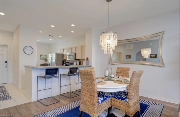 8223 Parkstone Pl 102, Naples, Florida 34120