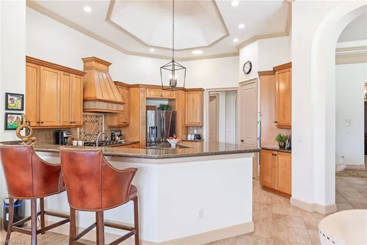 Extended breakfast bar