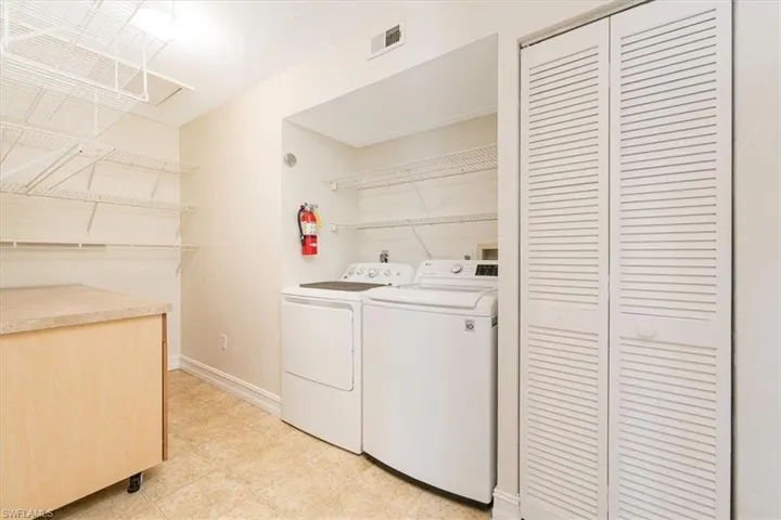 3219 Horse Carriage Way 6, Naples, Florida 34105