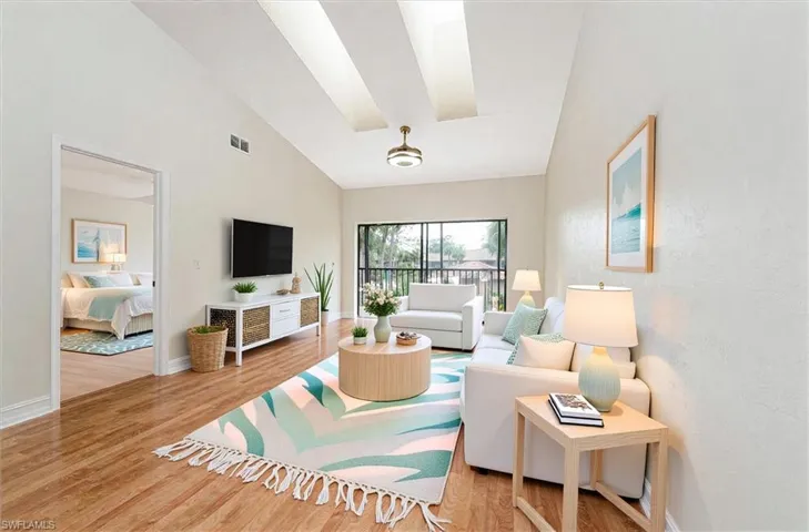 3219 Horse Carriage Way 6, Naples, Florida 34105