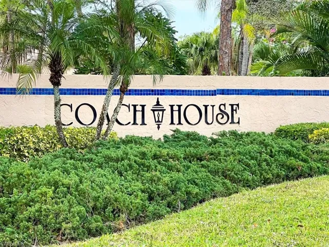 3219 Horse Carriage Way 6, Naples, Florida 34105