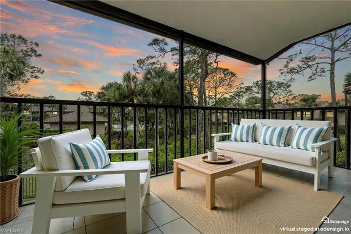 3219 Horse Carriage Way 6, Naples, Florida 34105