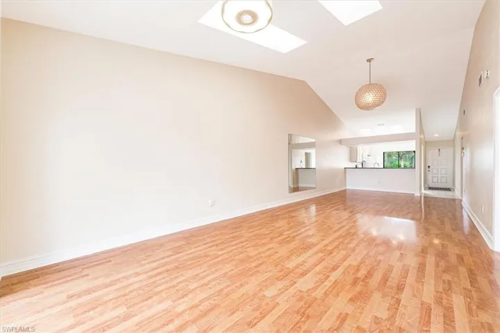 3219 Horse Carriage Way 6, Naples, Florida 34105