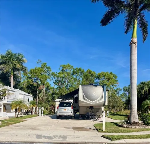 1348 Diamond Lake Cir, Naples, Florida 34114