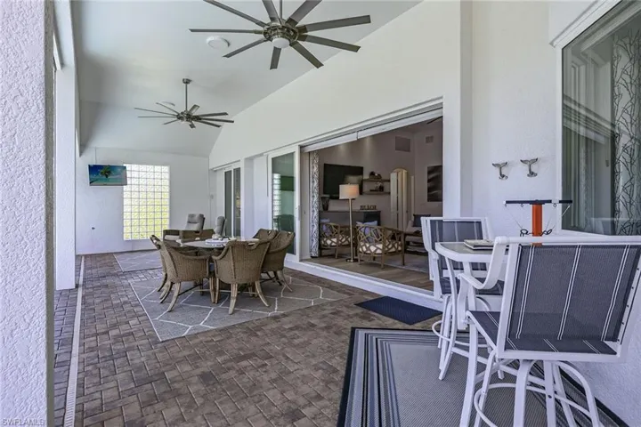 366 Grapewood Ct, Marco Island, Florida 34145