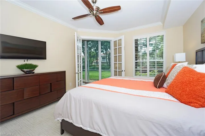 8472 Abbington Cir # 2011, Naples, Florida 34108