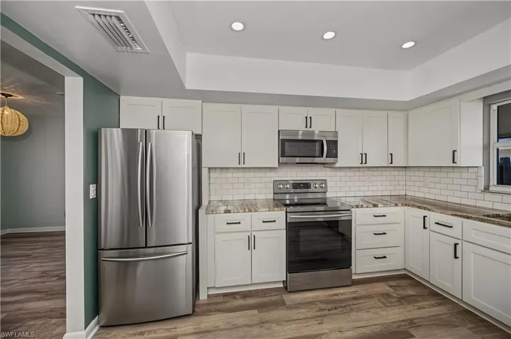 9782 Deerfoot Dr, Fort Myers, Florida 33919