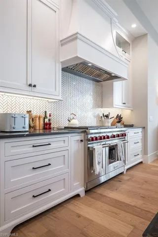 2100 Snook Dr, Naples, Florida 34102