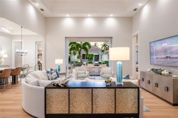 2100 Snook Dr, Naples, Florida 34102