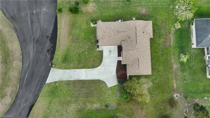 239  Lauberge  CT, Lehigh Acres, FL 33936