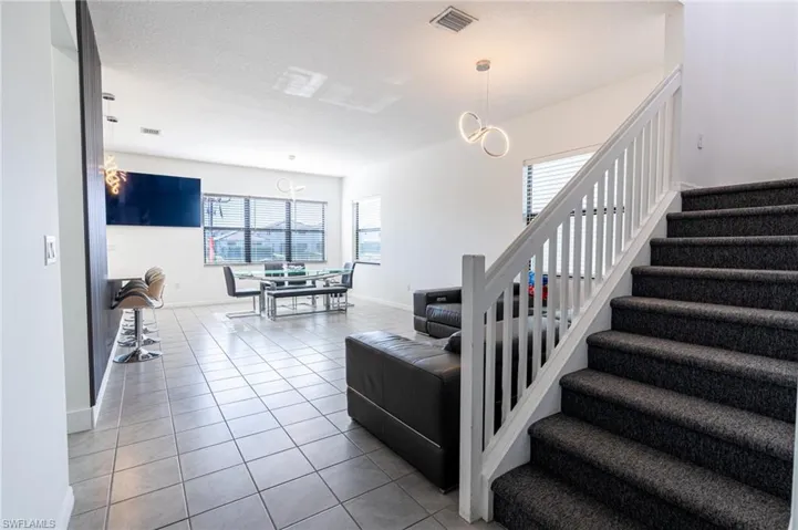 8956 Madrid Cir, Naples, Florida 34104