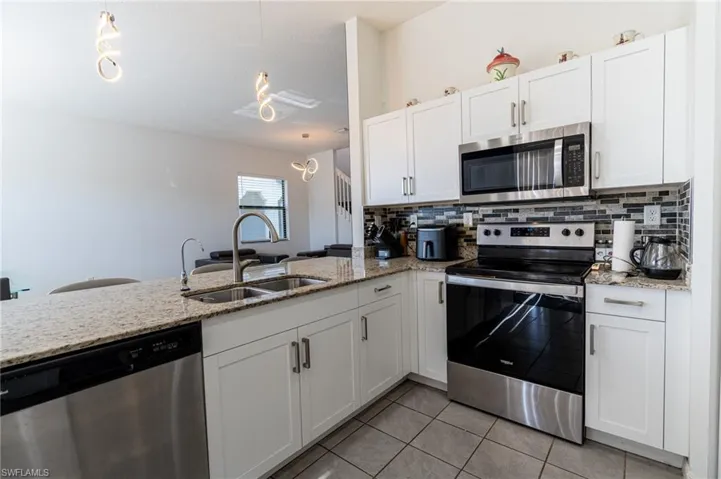 8956 Madrid Cir, Naples, Florida 34104