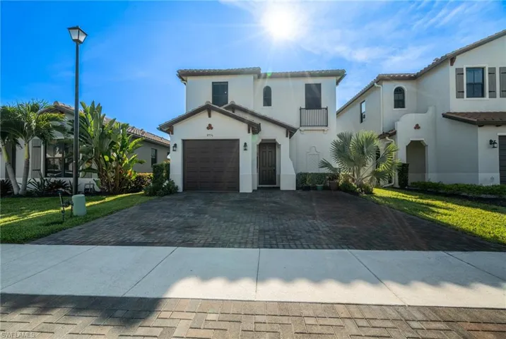 8956 Madrid Cir, Naples, Florida 34104