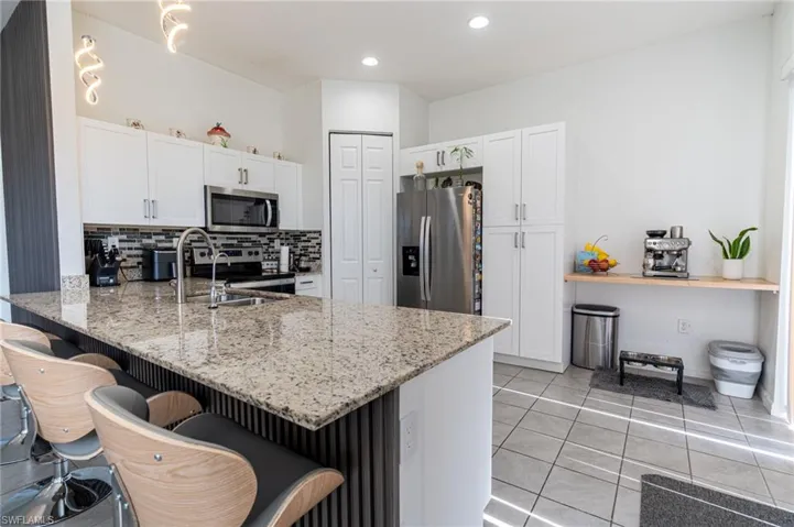 8956 Madrid Cir, Naples, Florida 34104